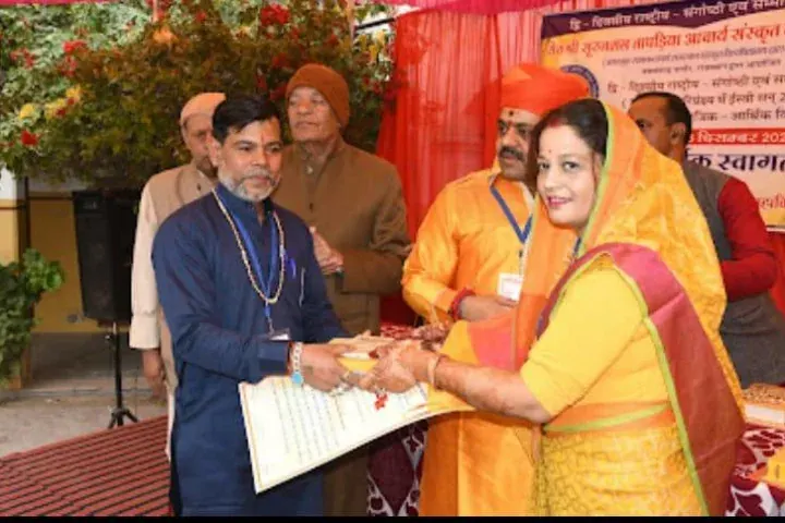 Astrologer Naresh Shastri at a professional astrology event